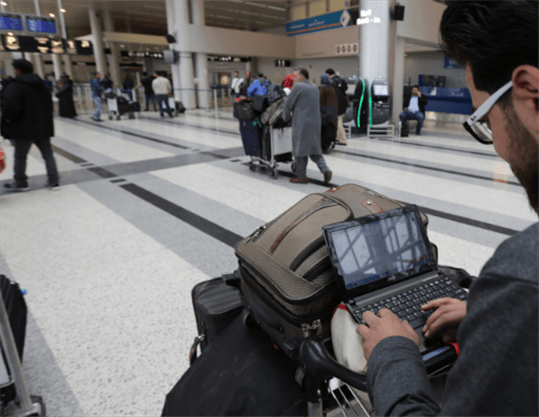 Survey: Economic Collapse and Government Failure Drive Lebanese Youth to Emigrate